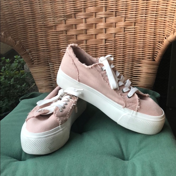 🌷🌷pull&bear sneakers shoes 🌷🌷 - Picture 2 of 8